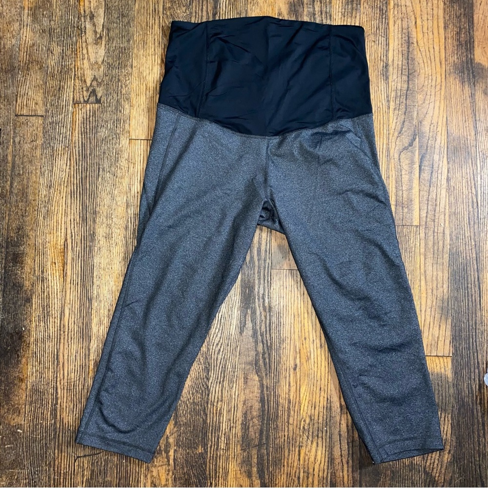 Isabel Maternity active capris
